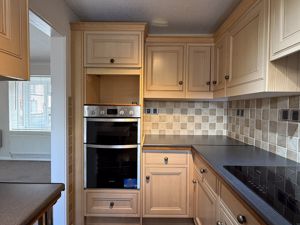 Kitchen- click for photo gallery